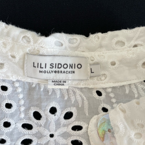 Cropped Eyelet Blouse - Picture 2 of 6